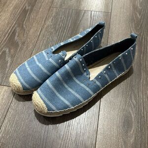 Marc fisher espadrille slip on shoes size 7 blue